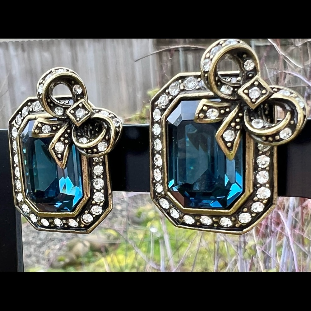Heidi Daus 🆕 blue bow clip on Earrings